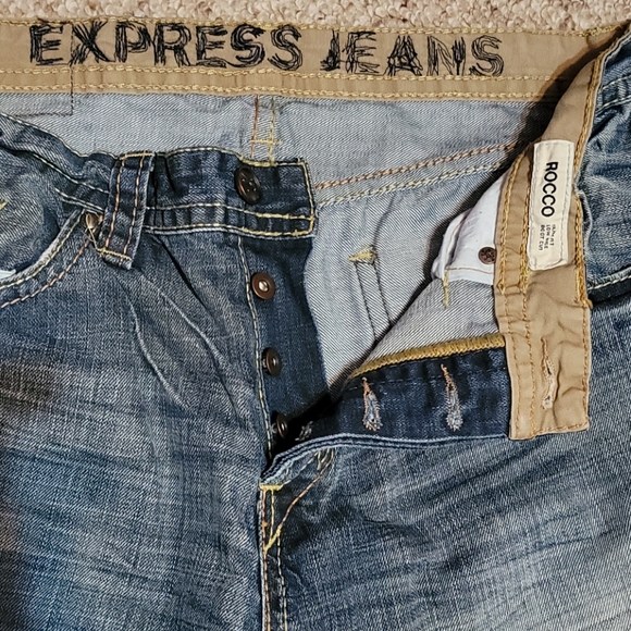 Express Jean - Picture 5 of 6
